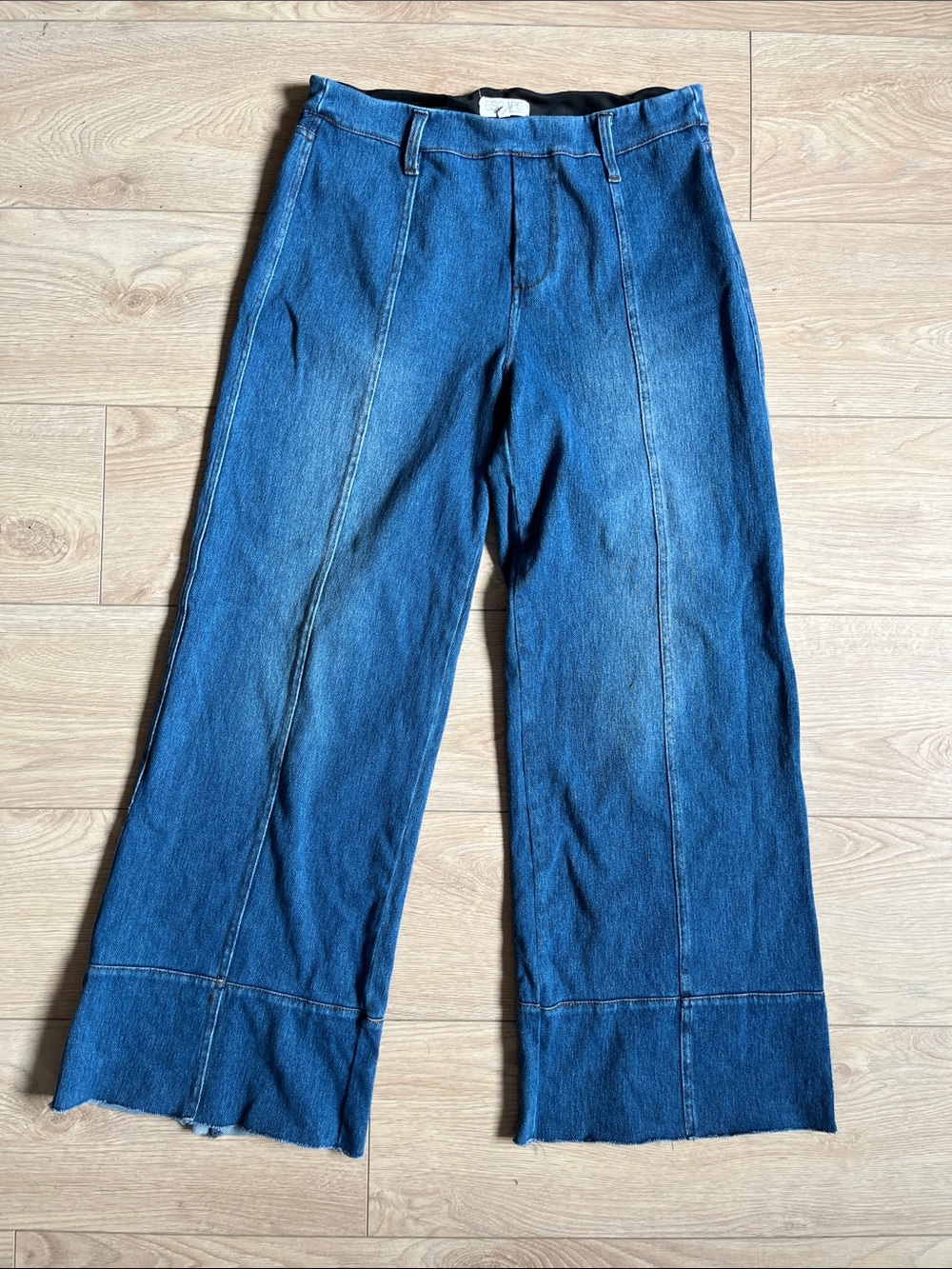 Women's Wide-Leg Flare Jeans in Medium Blue Denim